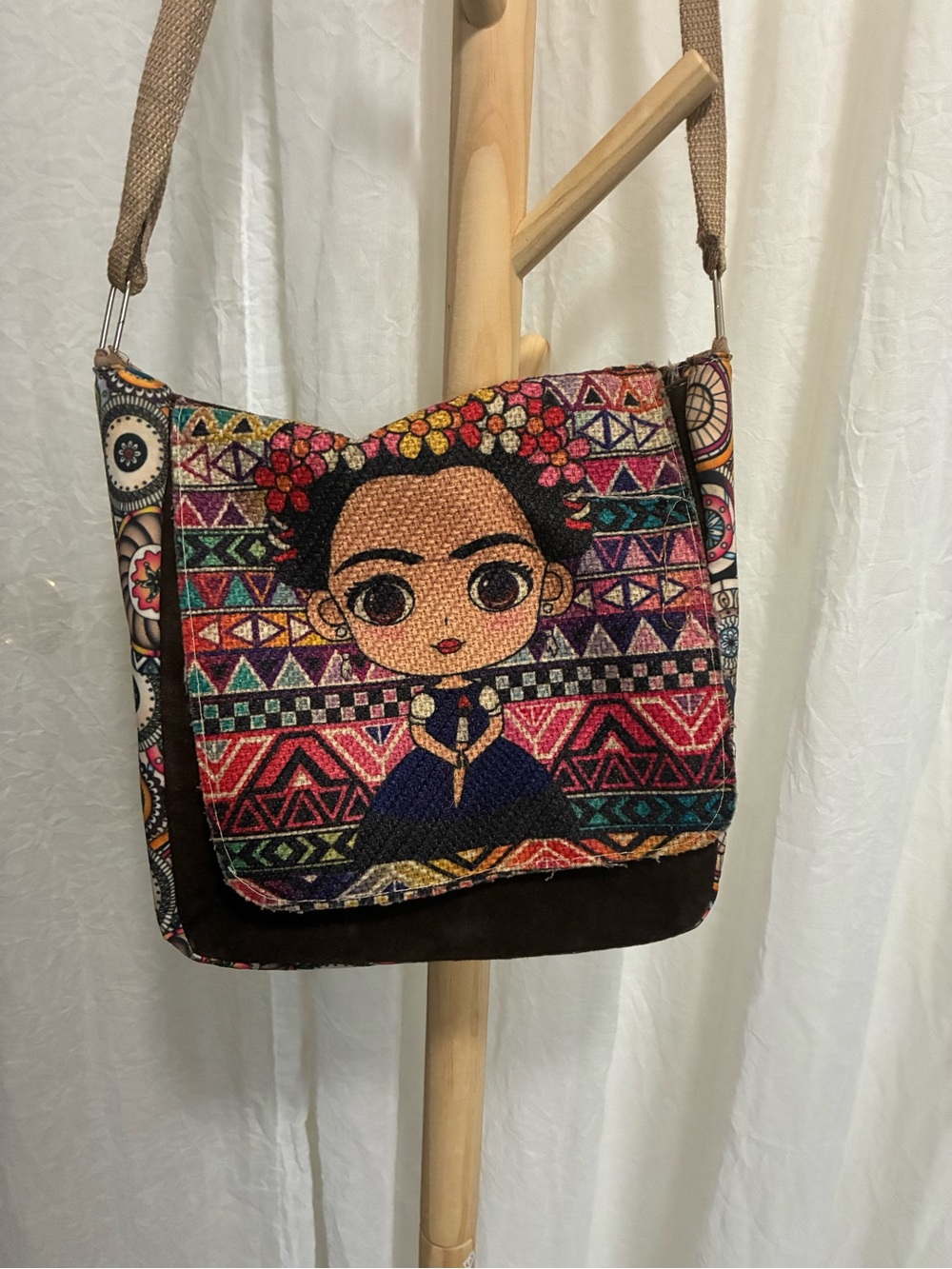 Multicolor Frida-Inspired Crossbody Bag with Floral Accent